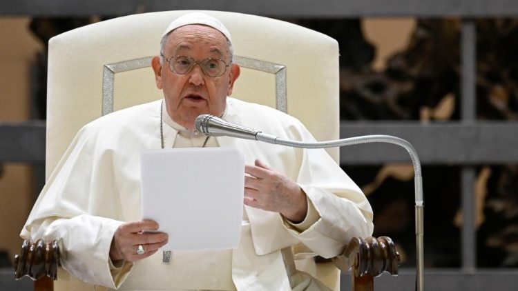 Apelo do Papa: Gaza no limite, não às armas e sim à paz