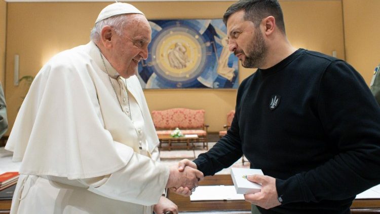 Zelensky agradece ao Papa por seu apoio aos esforços de paz na Ucrânia